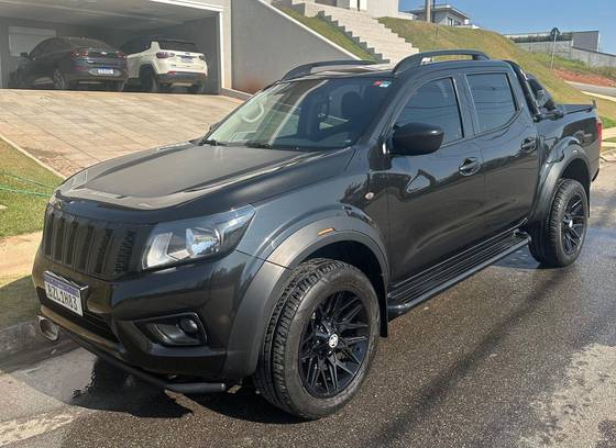 NISSAN FRONTIER 2.3 16V TURBO DIESEL ATTACK CD 4X4 AUTOMÁTICO NISSAN FRONTIER 2.3 16V TURBO DIESEL ATTACK CD 4X4 AUTOMÁTICO